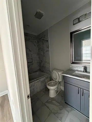 2737 N Prieur St — Photo 14