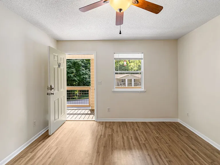 100 Bearwood Dr — Photo 25
