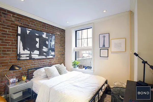 Rented by Bond New York | media 11