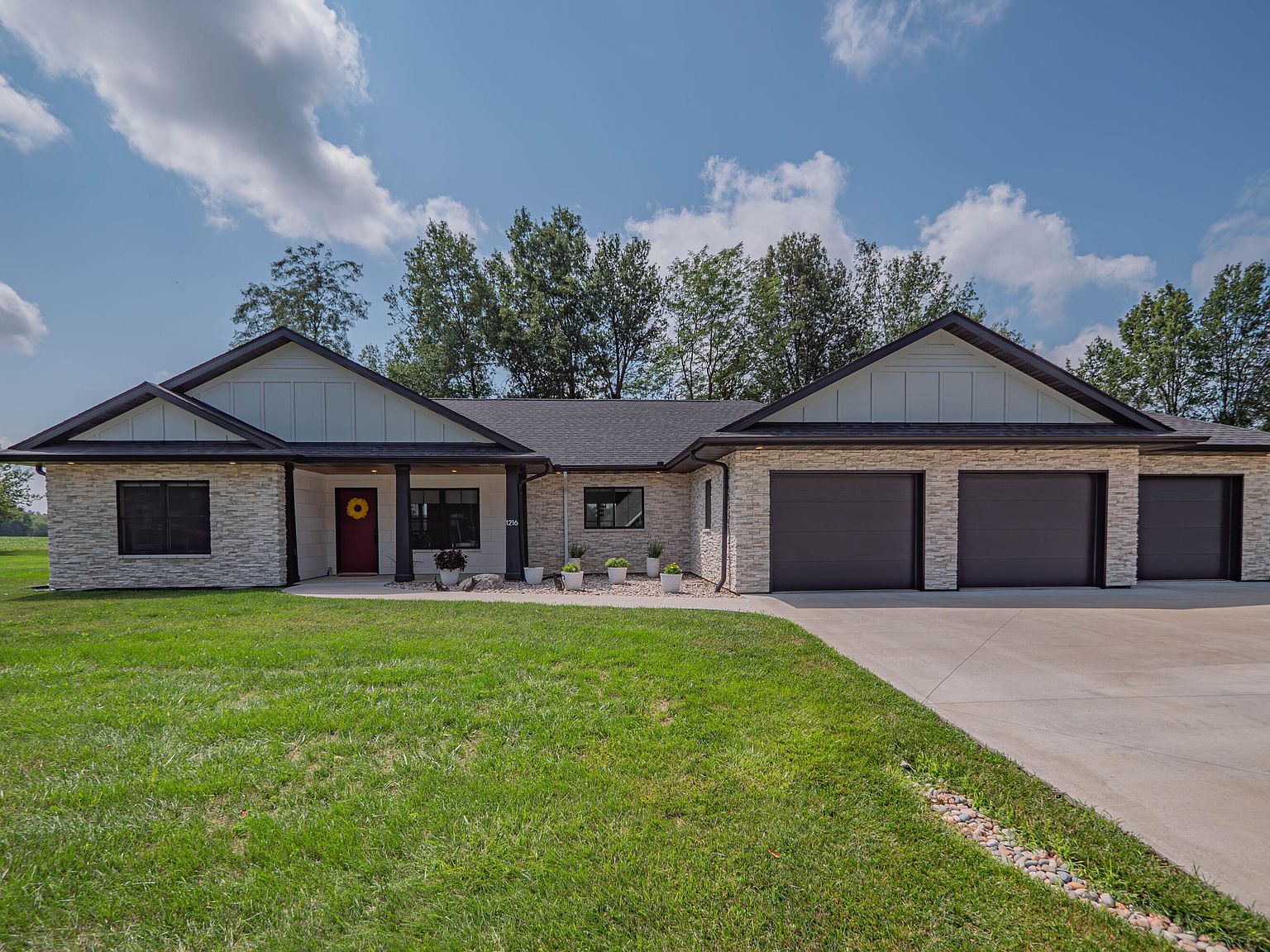 1216 Cedar Ridge Dr, Moberly, MO 65270 Zillow
