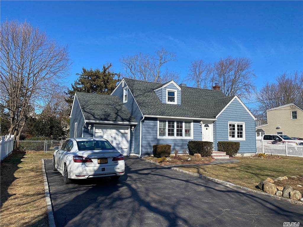 271 Clay Pitts Road, East Northport, NY 11731 Zillow