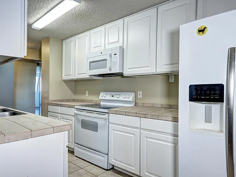 2225 Buchtel Blvd #1109 — Photo 11