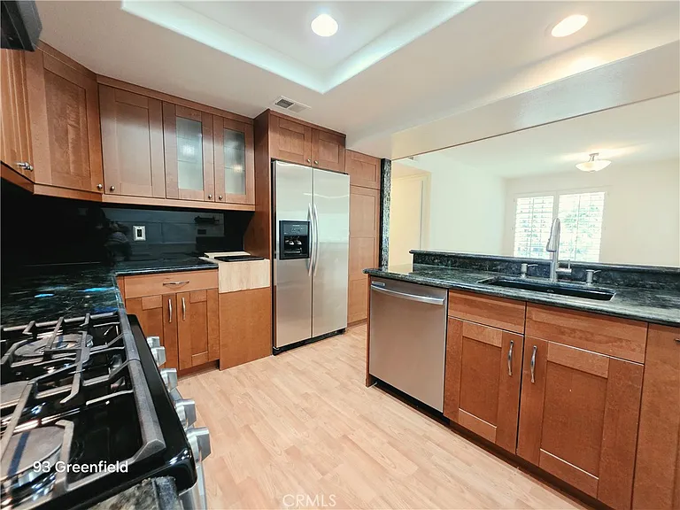 93 Greenfield — Photo 11
