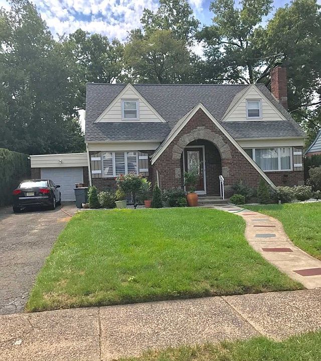 1st image of 9-12 Fairhaven Pl #1X