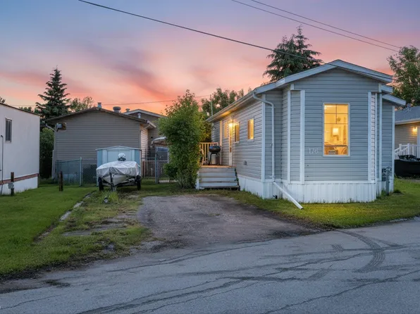 305 Calahoo Rd #176, Spruce Grove, AB T7X 3K9
