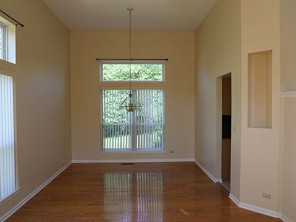4th image of 1507 Vineyard Dr