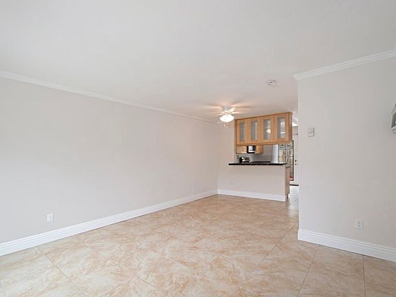 4th image of 6518 Bell Bluff Ave