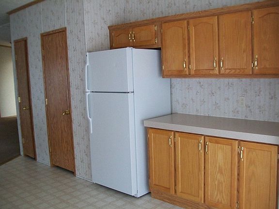 3rd image of 8303 Whitehorn Ln