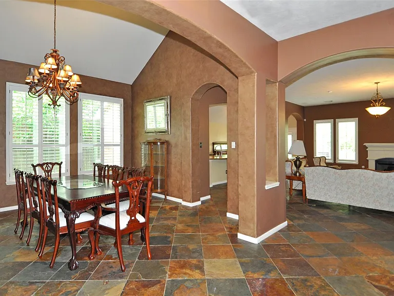 13607 Goldwater Ct — Photo 7