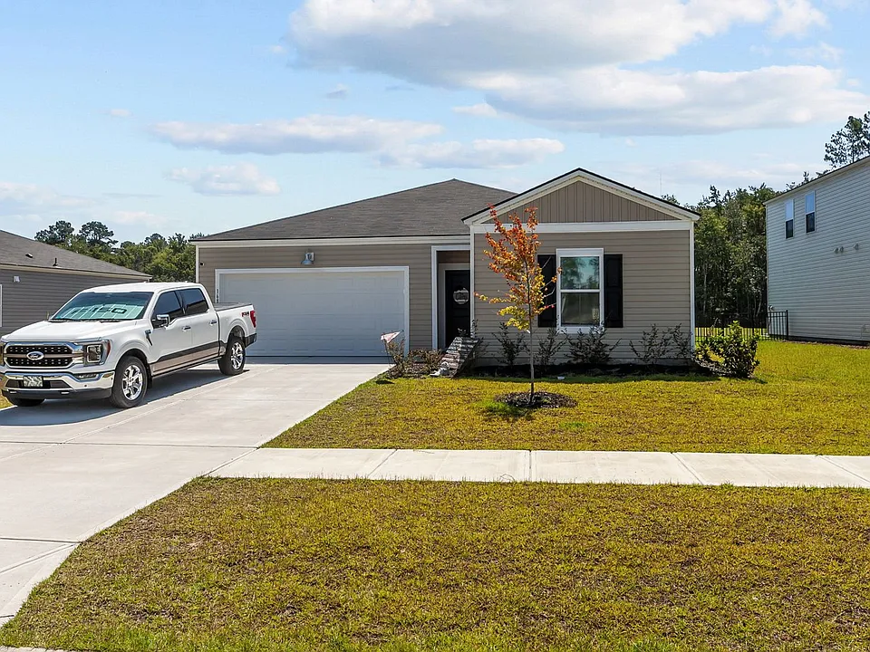 168 Bottlebrush Dr