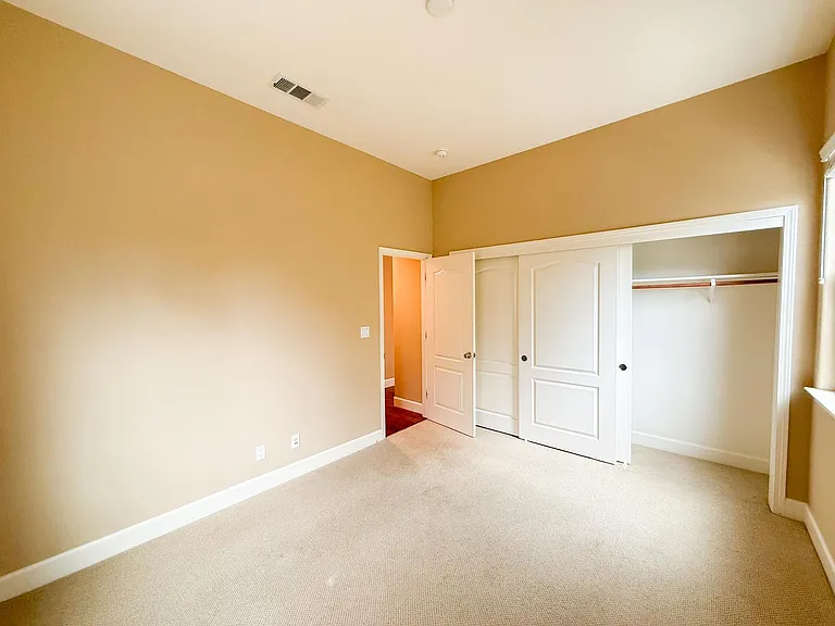 342 Stanforth Ct — Photo 24
