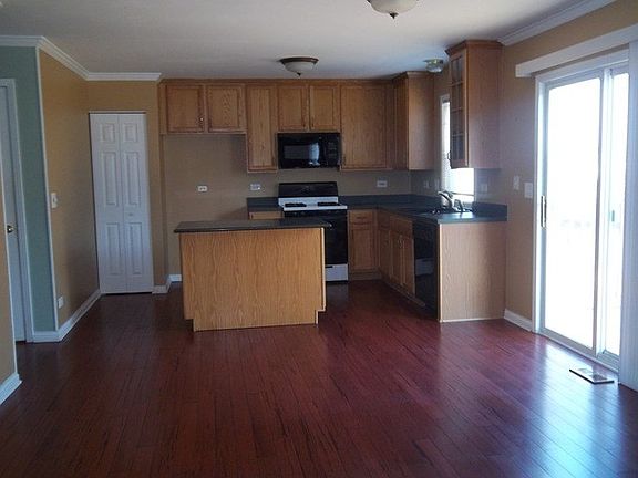 2nd image of 381 N Silver Oaks Dr