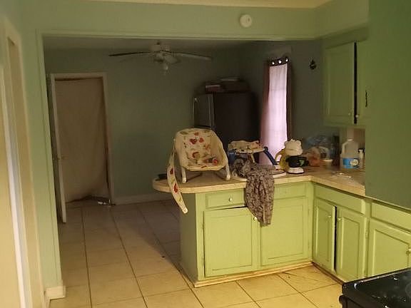 2nd image of 403 S Hyman St