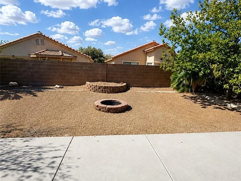 5041 Nardini Ave — Photo 20