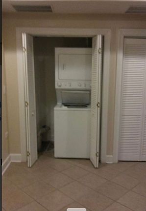4th image of 3543 W Sunnyside Ave APT G