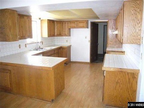 2nd image of 18 Tucker Ln