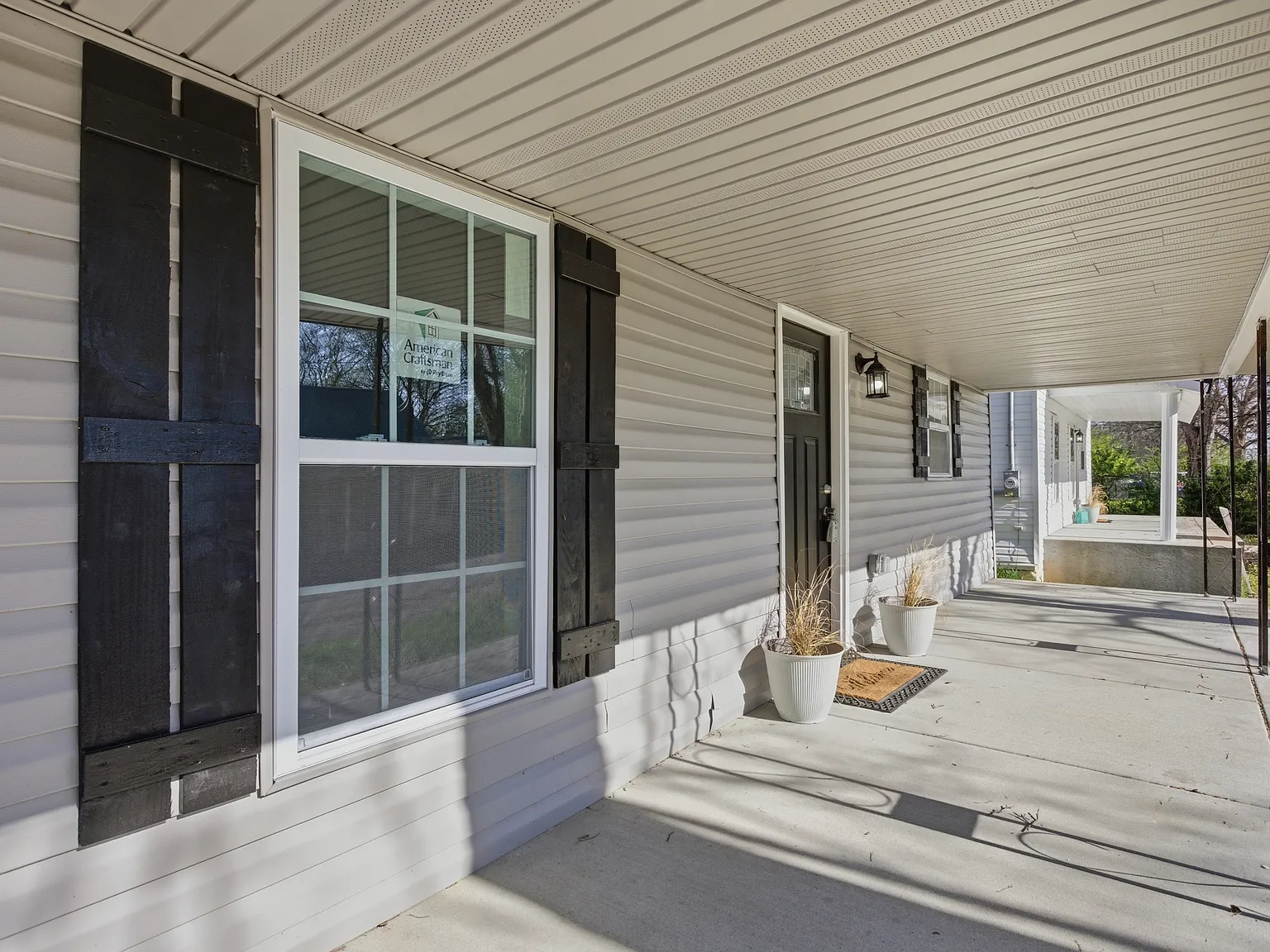 3 bed, 1650 sqft, $1,950 — Photo 2