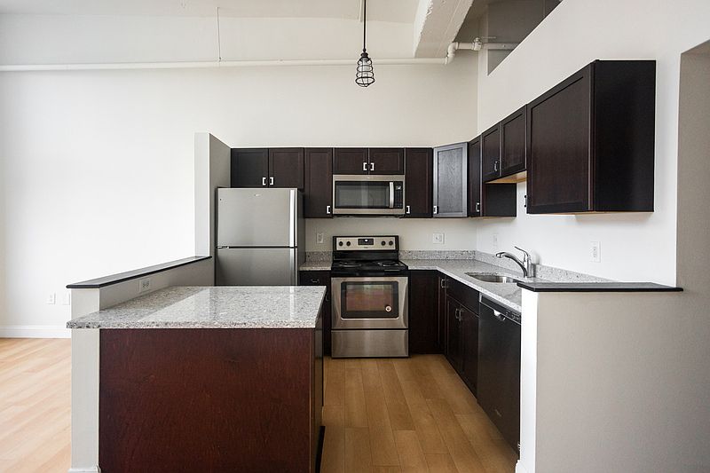 1st image of 4602 Woodward Ave APT 305