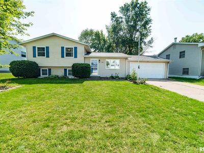 918 5th St #A, Hampton, IL, 61256