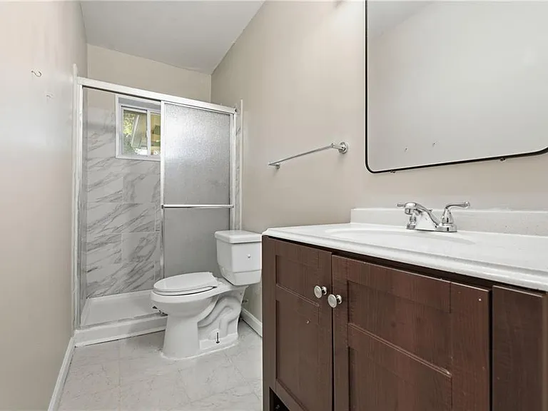 2140 Oakawana Dr NE — Photo 30