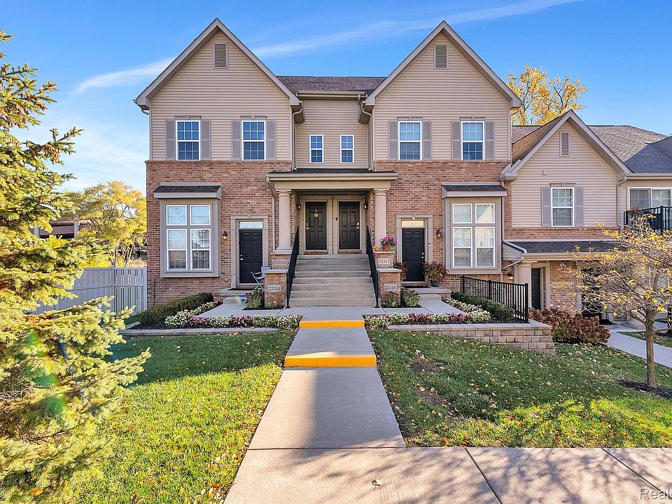 1st image of 22338 Abbey Ln