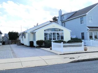 33 Las Vegas Rd, Lavallette, NJ 08735