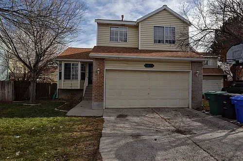1623 W Crystal Ridge Dr Photo 1
