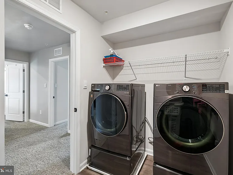 1030 Merry Elm Ln — Photo 14