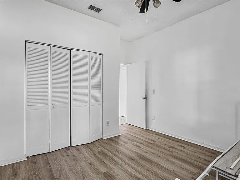 5673 Parkview Lake Dr — Photo 27