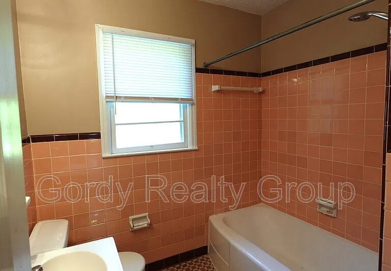 2927 Noland St — Photo 10