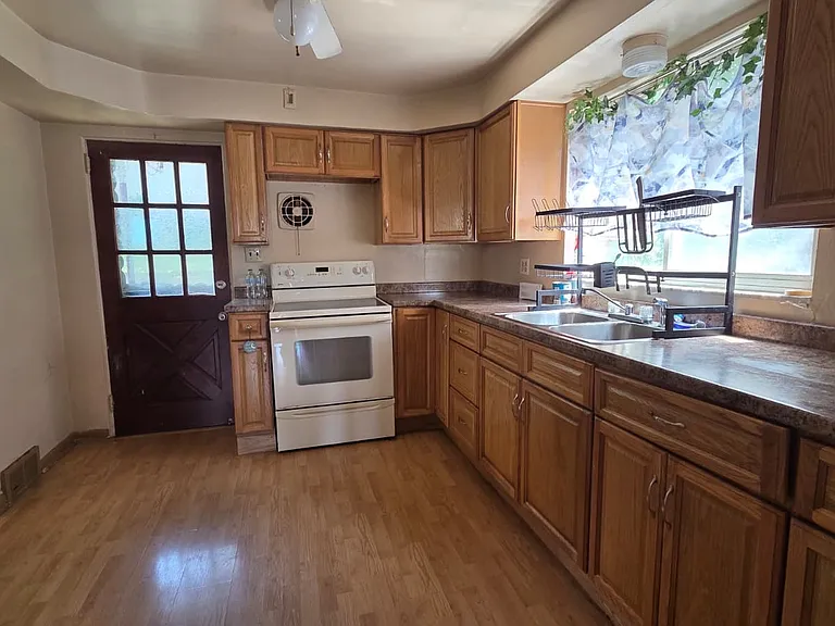 3007 Pyramid Ave #1A — Photo 2