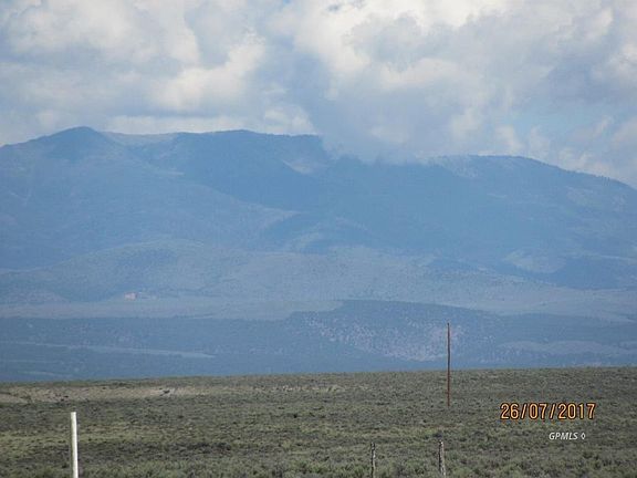 4th image of 4651 N Peak View Rd