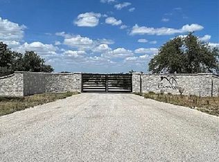 2897 Schneider Moellering Rd, Fredericksburg, TX 78624
