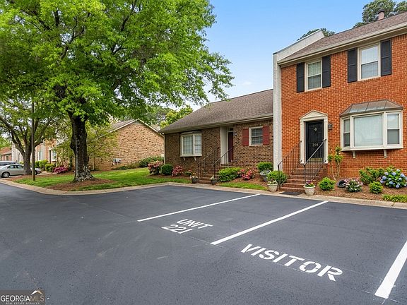 2nd image of 250 Cleveland Rd APT 219