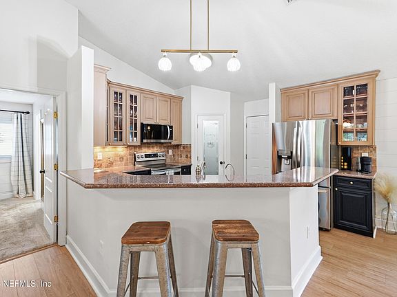 4th image of 12026 PROVENCE Street