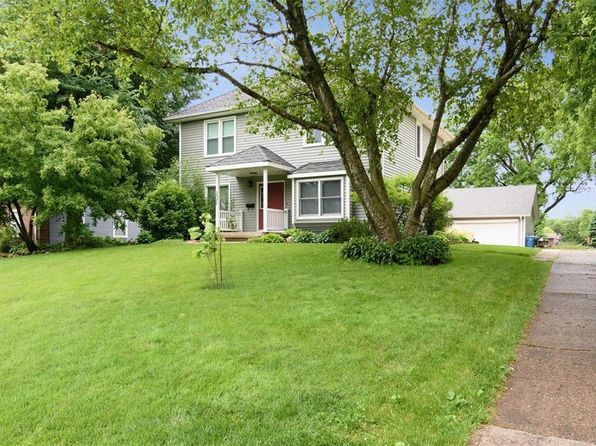 235 N Gill St Monticello Ia 52310 Zillow