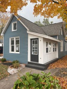 35 E 18th St, Holland, MI, 49423