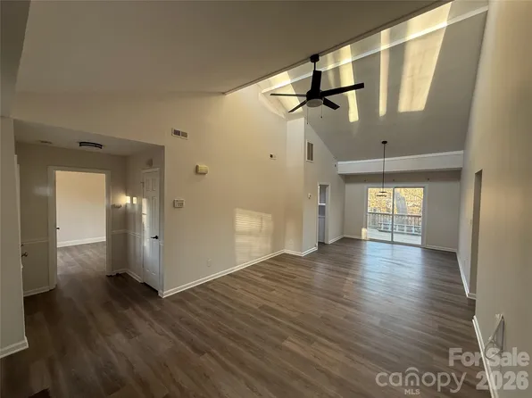 10129 Rockwood Rd, Charlotte, NC 28215