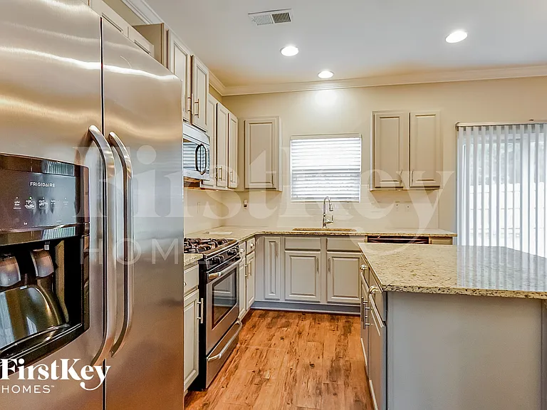 326 Chapel Hill Trl — Photo 5