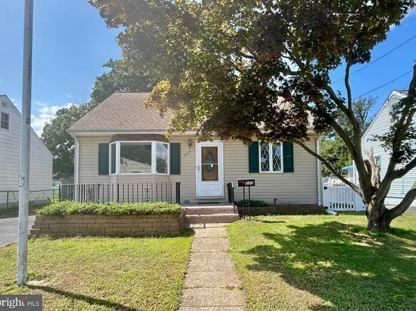 717 Chestnut St, Florence, NJ 08518