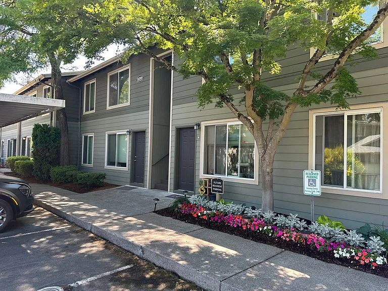 3215 Felina Ave NE — Photo 18
