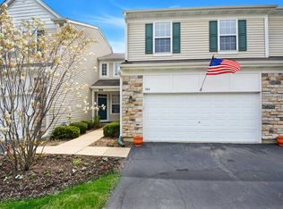 204 Terra Springs Cir, Volo, IL 60020