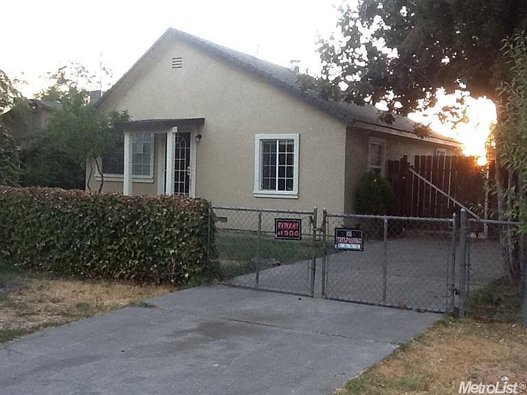 2nd image of 2028 S Pilgrim St
