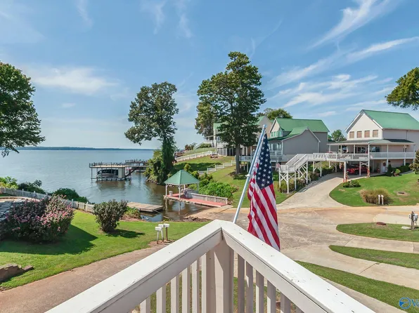 5863 Bay Hill Village Way, Athens, AL 35611