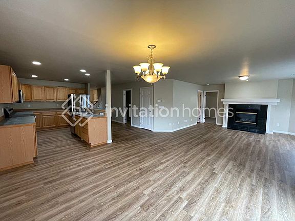 4th image of 18615 94th Avenue Ct E