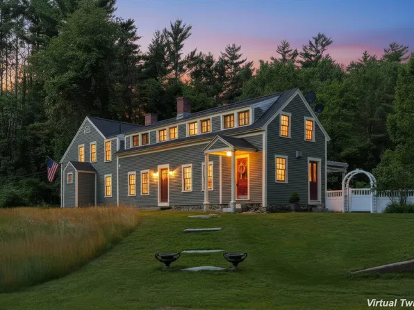 41 W Lull Place, New Boston, NH 03070