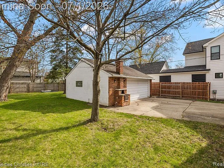 2209 Windemere Rd — Photo 35