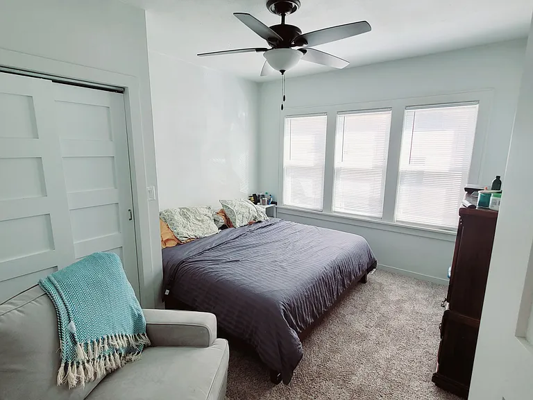 5909 33rd Ave #1 — Photo 3