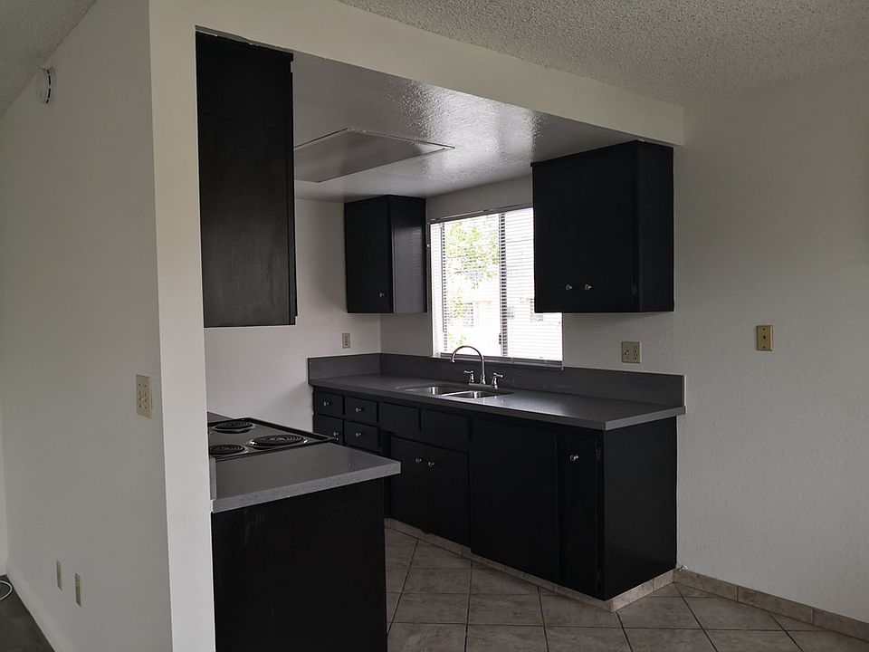 1st image of 415 S Orange Ave APT I