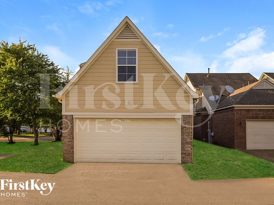 1st image of 7923 Baymeadow Cir S
